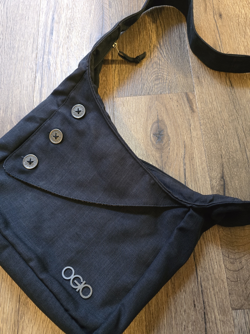 OGIO Brooklyn Black Crossbody Messenger Tablet Bag - Picture 2 of 8